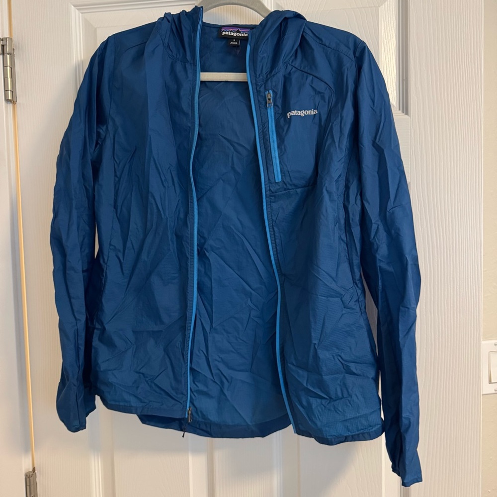 Patagonia Women's Blue Windbreaker